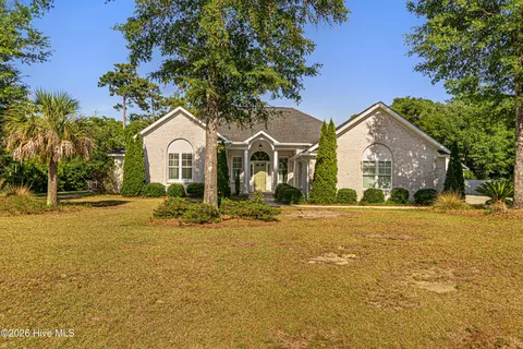 204 Nottingham Ln, Morehead City, NC 28557