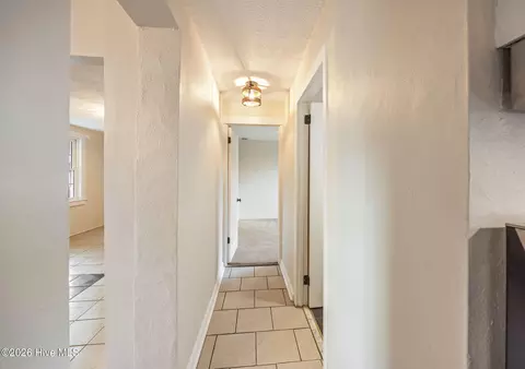 Entry Way - 930 Beman St, Augusta, GA 30904 photo 3 of 7