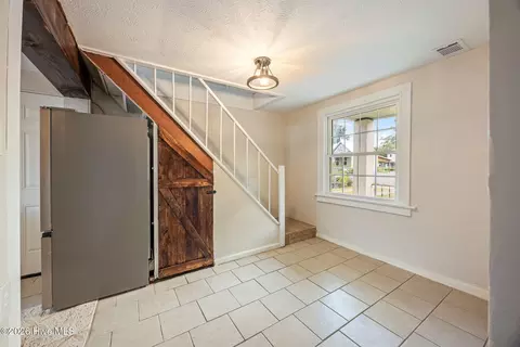 Entry Way - 930 Beman St, Augusta, GA 30904 photo 2 of 7