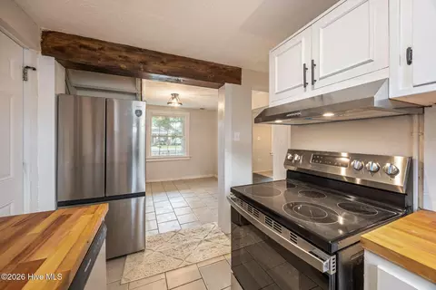 Kitchen - 930 Beman St, Augusta, GA 30904 photo 2 of 4