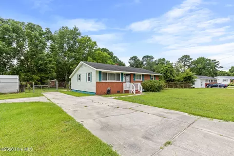 59 Dixie Trl, Jacksonville, NC 28546