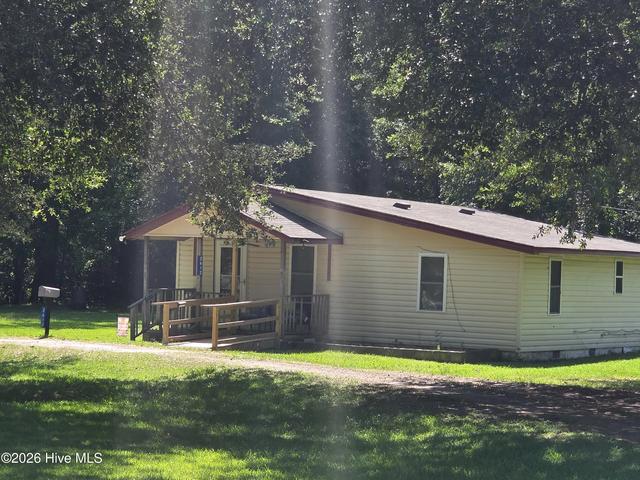 2612 Lowe Rd, Lumberton, NC 28360