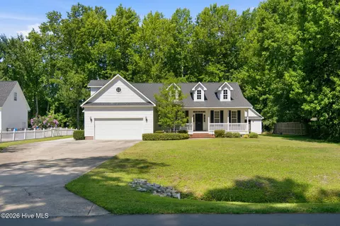 705 Scorpion Dr, Wilmington, NC 28411