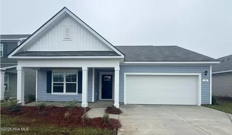79 Ashworth Dr, Tabor City, NC 28463