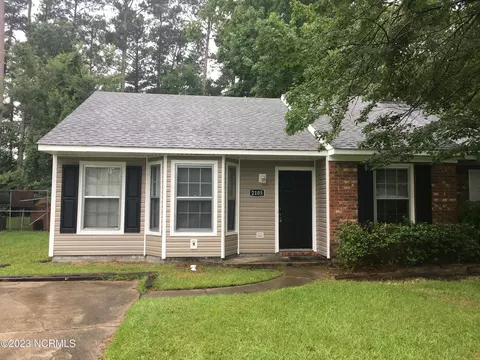 2105 Rolling Ridge Dr, Midway Park, NC 28544