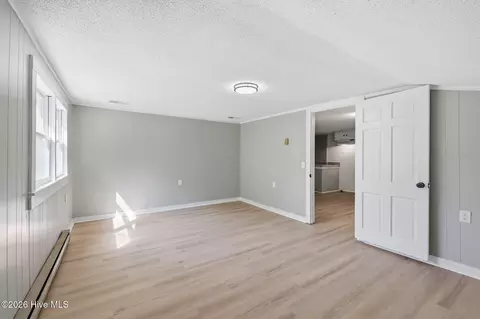 Living - 581 Post Rd, Bath, NC 27808 photo 7 of 9