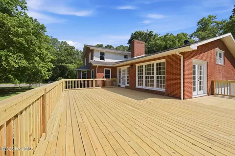 Exterior - 581 Post Rd, Bath, NC 27808 photo 9 of 11