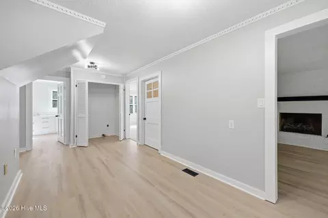 Entry Way - 581 Post Rd, Bath, NC 27808 photo 1 of 1