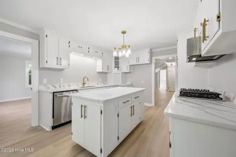 Kitchen - 581 Post Rd, Bath, NC 27808 photo 2 of 4