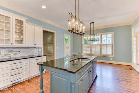 Kitchen - 301 N Sandhills Ln, Evans, GA 30809 photo 5 of 6