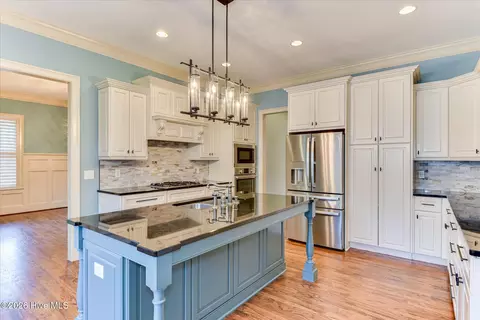 Kitchen - 301 N Sandhills Ln, Evans, GA 30809 photo 3 of 6