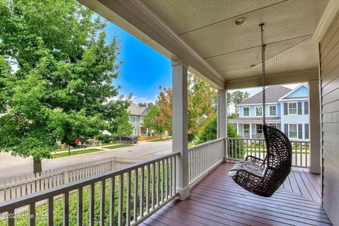 Exterior - 301 N Sandhills Ln, Evans, GA 30809 photo 6 of 10