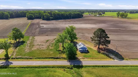 307 Flowers Rd, Mount Olive, NC 28365 photo 6