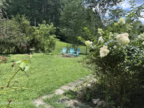Exterior - 133 Tj Ln, Murphy, NC 28906 photo 3 of 8