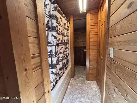 Entry Way - 133 Tj Ln, Murphy, NC 28906 photo 1 of 1