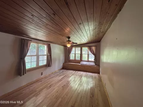 Living - 133 Tj Ln, Murphy, NC 28906 photo 3 of 3