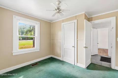 Bedroom - 906 Rice St, Hamlet, NC 28345 photo 3 of 5