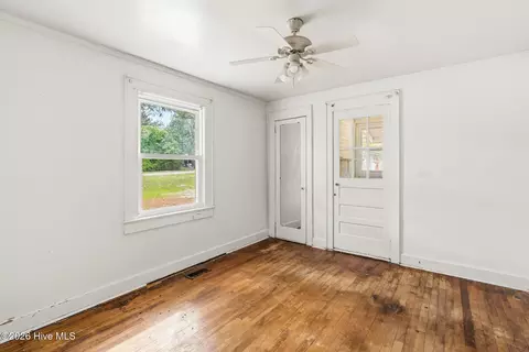Bedroom - 906 Rice St, Hamlet, NC 28345 photo 4 of 5