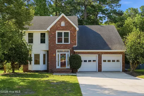 908 Eton Dr, Jacksonville, NC 28546