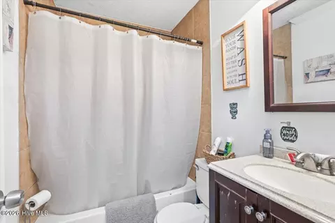 Bath - 3622 Audubon Pl, Augusta, GA 30906 photo 2 of 3