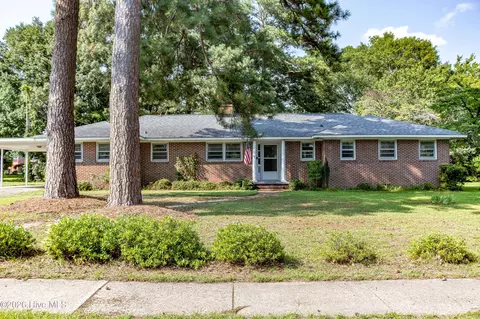 807 E Holly St, Goldsboro, NC 27530