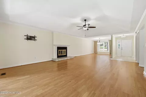 Living - 253 Tall Trees Dr, Pinehurst, NC 28374 photo 4 of 8