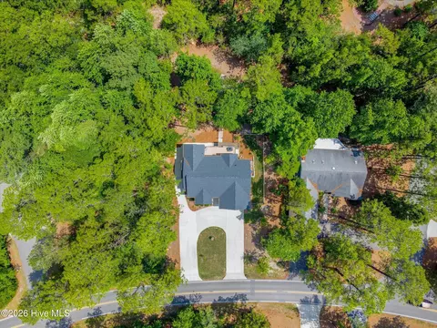 View/Area - 1046 Monticello Dr, Pinehurst, NC 28374 photo 4 of 5