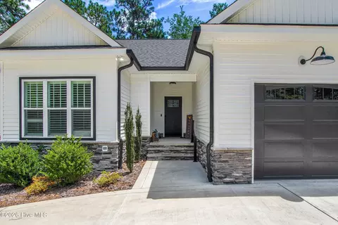 Exterior - 1046 Monticello Dr, Pinehurst, NC 28374 photo 3 of 14