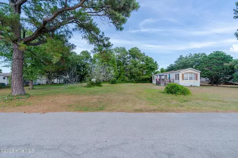 1707 Bonito Ln, Carolina Beach, NC 28428