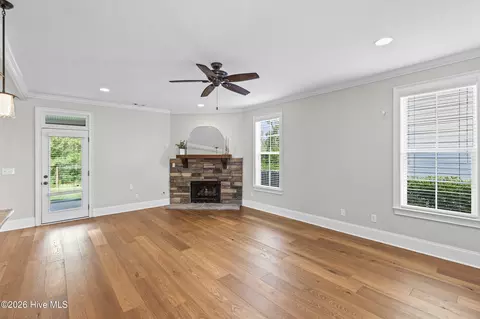 Living - 442 Kirkwood Dr, Evans, GA 30809 photo 1 of 6