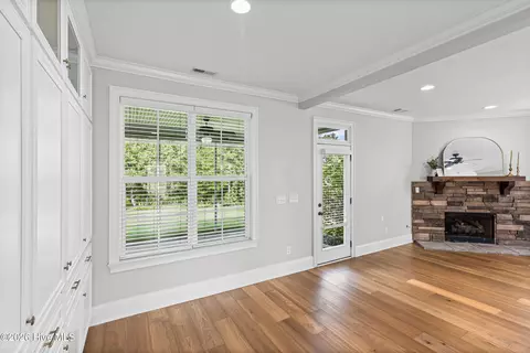 Living - 442 Kirkwood Dr, Evans, GA 30809 photo 6 of 6