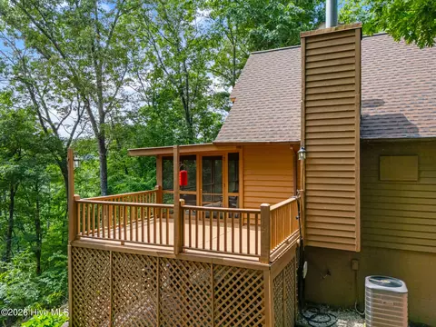 Exterior - 620 Cardinal Rd, Murphy, NC 28906 photo 16 of 20