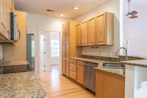 Kitchen - 4 Carson Way, Pinehurst, NC 28374 photo 3 of 4