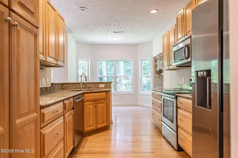 Kitchen - 4 Carson Way, Pinehurst, NC 28374 photo 2 of 4