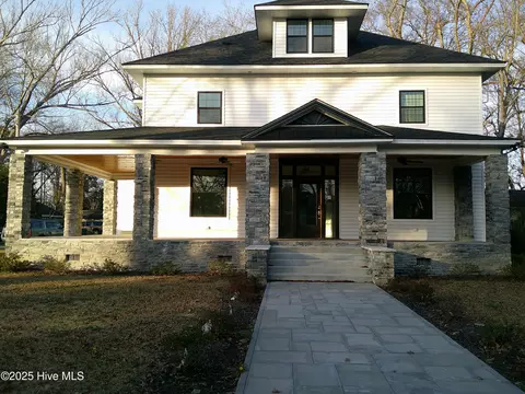 363 W Third St, Ayden, NC 28513 photo 2