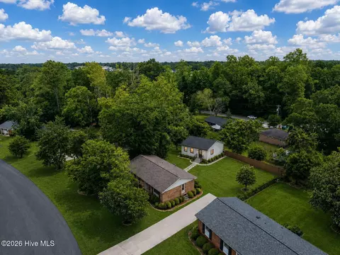 1322 Kings Grant Rd, Wilmington, NC 28405