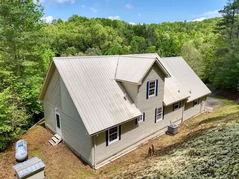 Exterior - 92 Ogreeta Rd, Murphy, NC 28906 photo 3 of 6