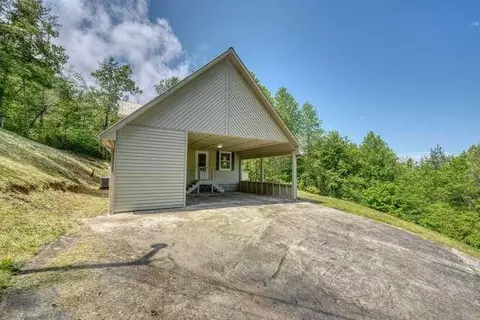Exterior - 92 Ogreeta Rd, Murphy, NC 28906 photo 5 of 6