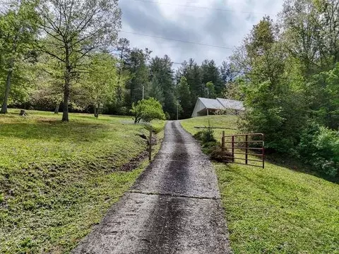 Exterior - 92 Ogreeta Rd, Murphy, NC 28906 photo 6 of 6