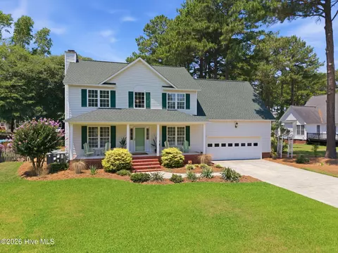 2242 Shire Dr, Winterville, NC 28590