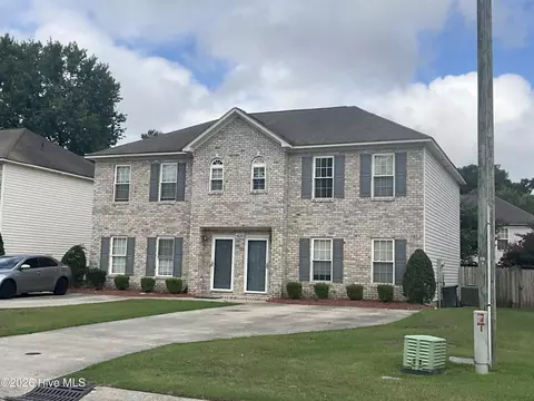 4228 Brook Creek Ln #A, Greenville, NC 27858