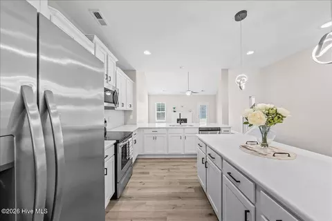 Kitchen - 400 Gretchen Rd, West End, NC 27376 photo 2 of 3