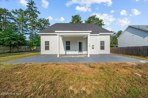 Exterior - 400 Gretchen Rd, West End, NC 27376 photo 2 of 3