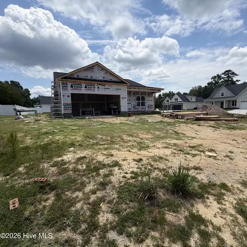 3229 Meadow Dr, Farmville, NC 27828