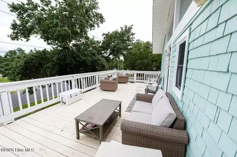 Exterior - 706 W 3rd St, Kill Devil Hills, NC 27948 photo 6 of 8