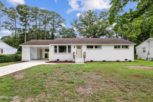 105 Sumpter Dr, Goldsboro, NC 27534
