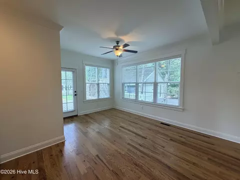 Living - 85 Dundee Rd, Pinehurst, NC 28374 photo 4 of 7