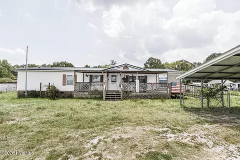 5306 Temperance Hall Rd, Elm City, NC 27822