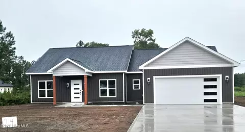 714 Windchime Ct, Kinston, NC 28504