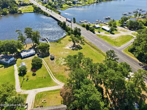 118 Russell Cv, Newport, NC 28570